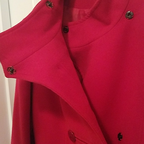 Coat - Picture 2 of 4